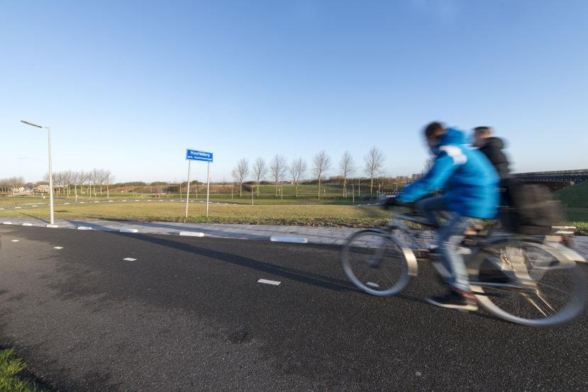 Fietsers op fietspad richting Hoofddorp