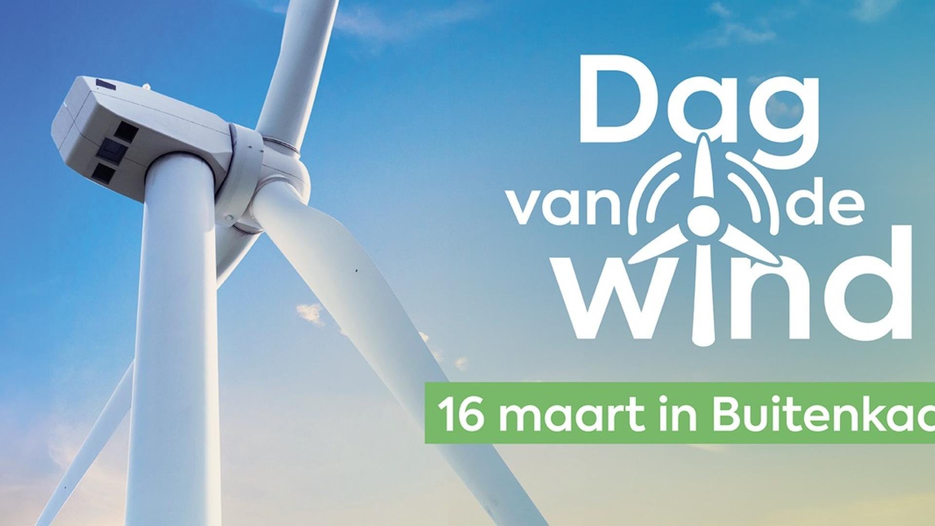 Windmolen met tekst 'Dag van de wind' 16 maart in Buitenkaag